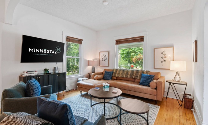Linden Hills House | MINNeSTAY* The Linden House