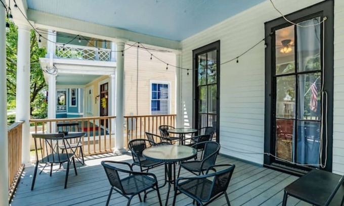 Mobile Apartment | Mins from Downtown & Dining - Dauphin Darling 3