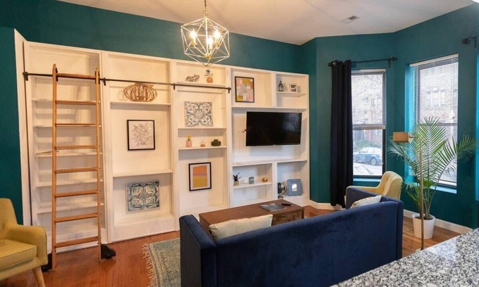 Central West End Apartment | Mins To Forest Park, Museum & Walk to BJ Hospital