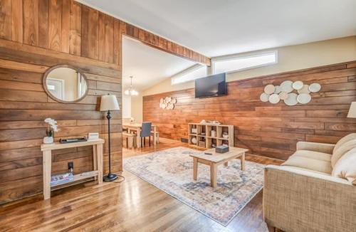 Whitehaven House | Mins to Graceland & Airport- Whitehaven Hideaway