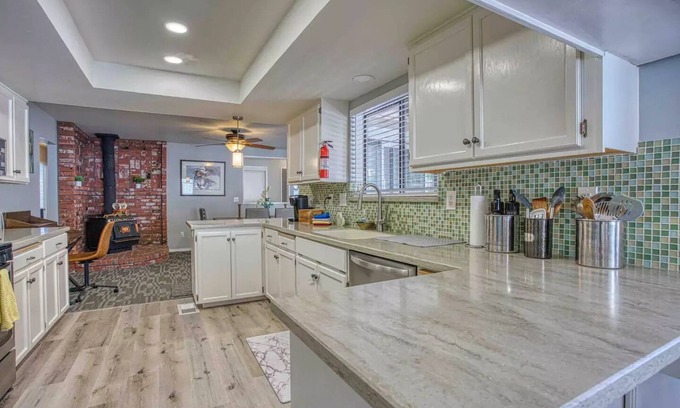 Kernville House | MiNT: Modern luxury & charm in downtown Kernville.