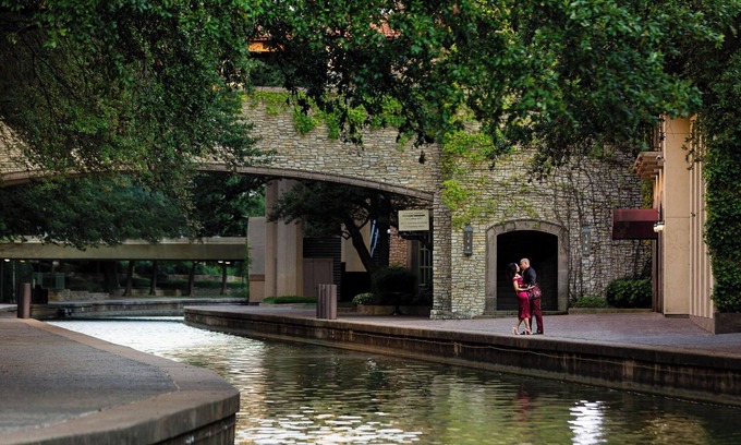 Las Colinas Hotel | Minutes Away from Irving Convention Center! Pet-friendly Property, Parking!