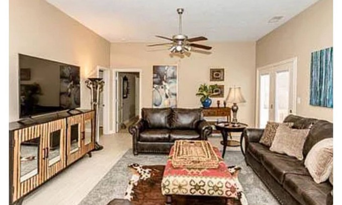 Frankfort House | Minutes away from major interstate with three bedrooms, three baths,