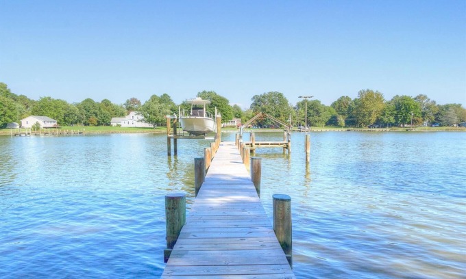 Wittman House | Minutes from Downtown St. Michaels and Tilghman | Private Dock | Pool | 8.6 Acre