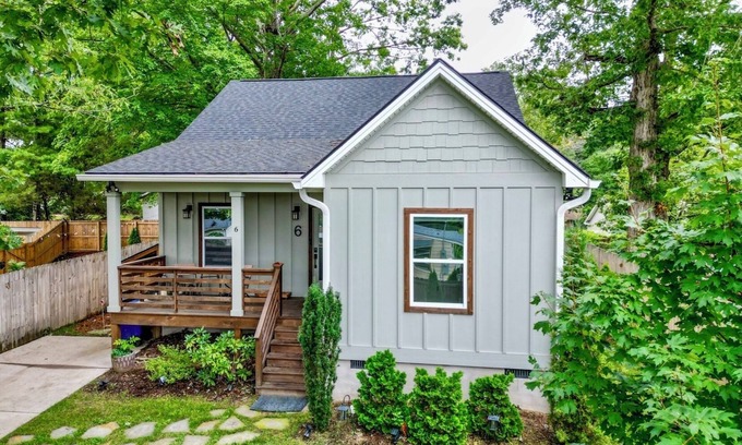 Oakley House | Minutes From Downtown Asheville!