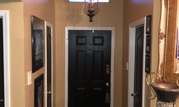 Algiers House | Minutes to French Quarter and Downtown 3 Bdrm $275 A Night.