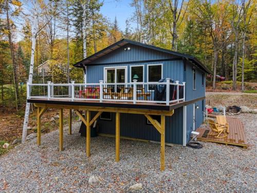 Thornton House | Minutes to Skiing White Mountains Chalet