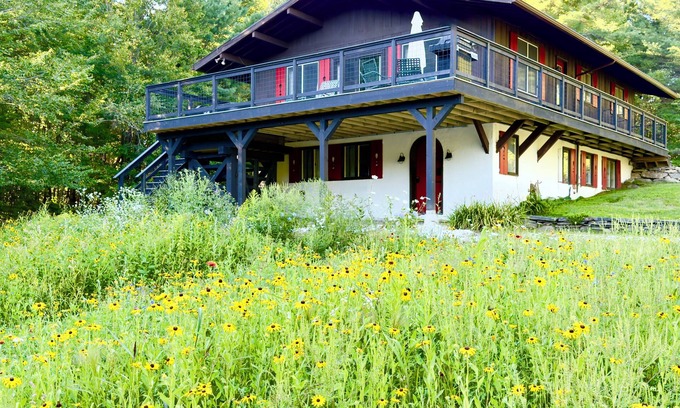 Winhall Ski Chalet | MINUTES TO STRATTON AND BROMLEY!