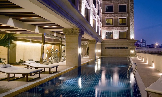 Zhongshan Hotel | Miramar Garden Taipei