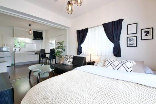 Onna Apartment | Mishuku Onna 301