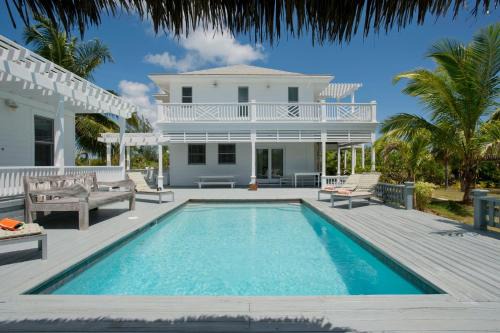 North Palmetto Point Apartment | Miss Ruby home