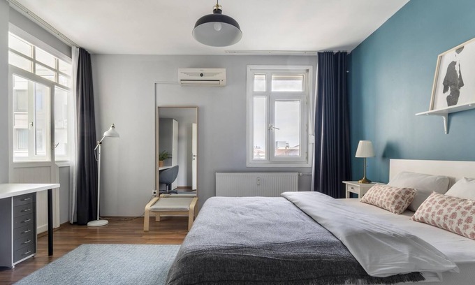 Goztepe Apartment | Missafir Sleek Flat with Balcony on Bagdat Street