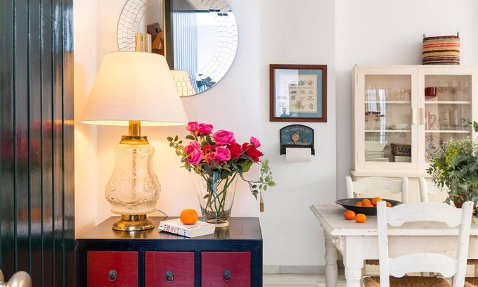 San Bartolome Apartment | Misterhost Santa Cruz Judería - Cozy and quiet - Old Town