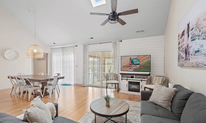 Chincoteague House | Misty Breeze - Welcome to your dream Chincoteague Vacation!