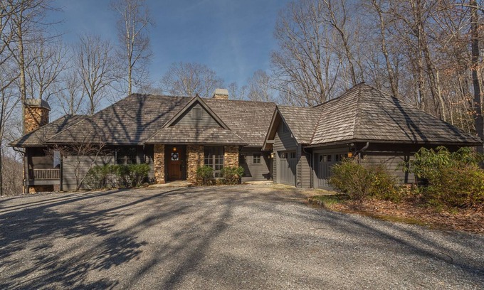 Sylva House | Misty Mountain Hideaway: A sanctuary in Balsam Mountain Preserve, with year round views and hot tub!