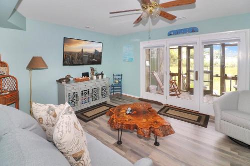 Chincoteague House | Misty's Thicket - Water access; Screened porches!