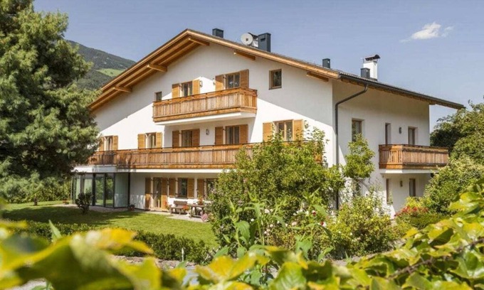 Bressanone House | Mittermoarhof Comfortable holiday residence