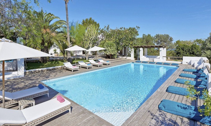 Sant Agusti des Vedra Villa | Mix of Modern & Traditional Spanish Villa with Fantastic Pool area & Sea View