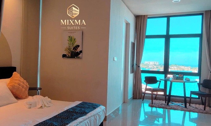 Downtown Kota Kinabalu Apartment | Mixma Suites Beautiful Seaview KK City @ The Shore