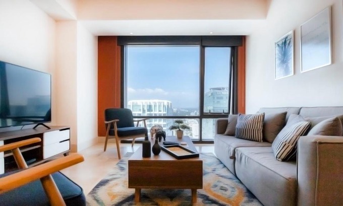Granada Apartment | Miyana Suites