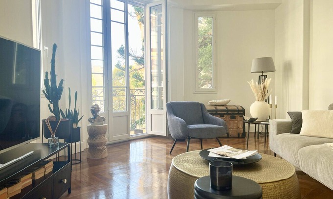 Musicians Quarter Apartment | MJ-SELECT - BAQUIS Luxurious 115m2- 3 Bedroom , parking, 5 minutes BEACH, CLIM