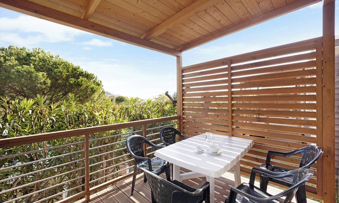 Pietra Ligure House | 'Mobile Home Alloro 165' with Pool, Private Terrace & Wi-Fi