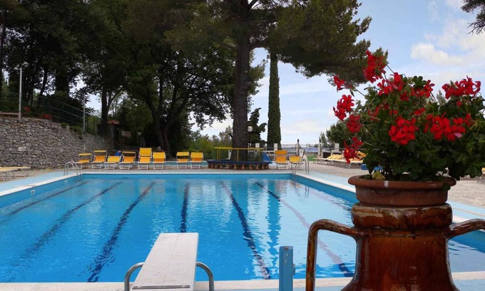 Villanova d'Albenga House | Mobilehome with air conditioning, terrace and pool