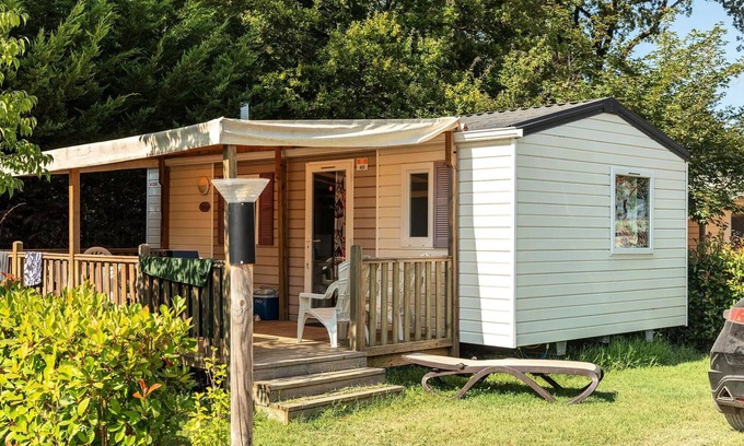 Carnac House | Mobilheim A/C