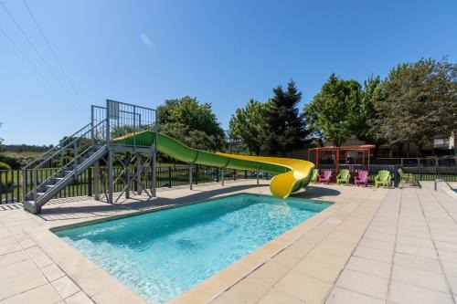 Saint-Martial-de-Nabirat House | Mobilhome 6 personnes climatisé