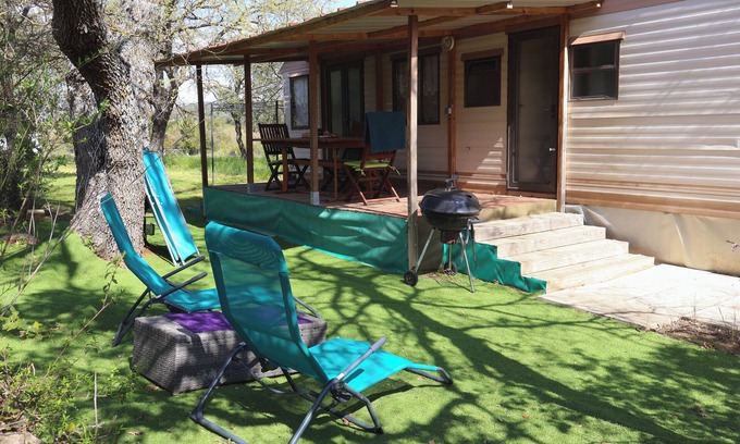 Jouques House | Mobilhome Dans un Lieu de Calme À l Abri des Autres Naturisme Autorisé