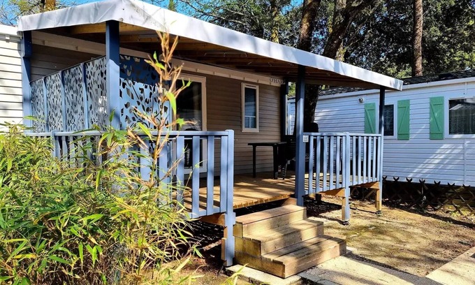 Meschers-sur-Gironde House | Mobilhome Comfort 22-28m2 - 2 Schlafzimmer - überdachte Terrasse + TV* 6 Personen