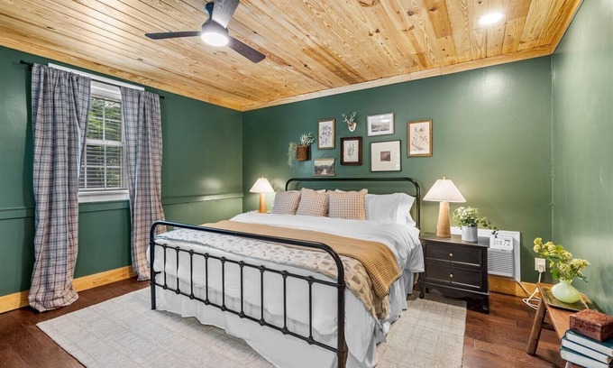 Lookout Mountain Cottage | Moccasin Bend Cottage