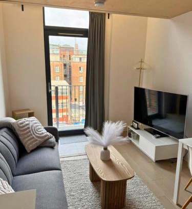 Manchester Apartment | Modern 1-bed Duplex+Balcony