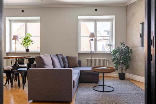 Innerstaden Apartment | Modern 1-bedroom APT on Stora torget in Visby