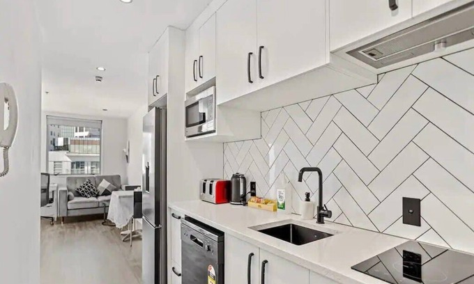 Newton Apartment | Modern 1 Bedroom in Auckland Central Zodiak Stays