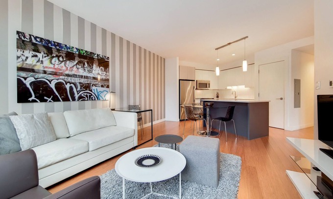 Theatre District Apartment | Modern 1 Bedroom in Downtown Boston