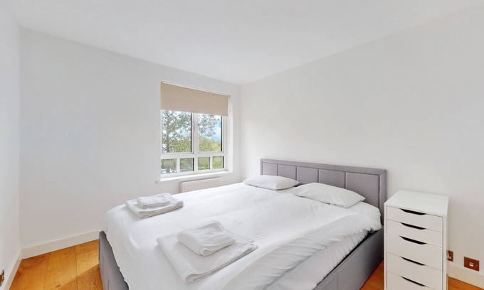 Westbourne Apartment | Modern 1bed flat close to all London's attractions