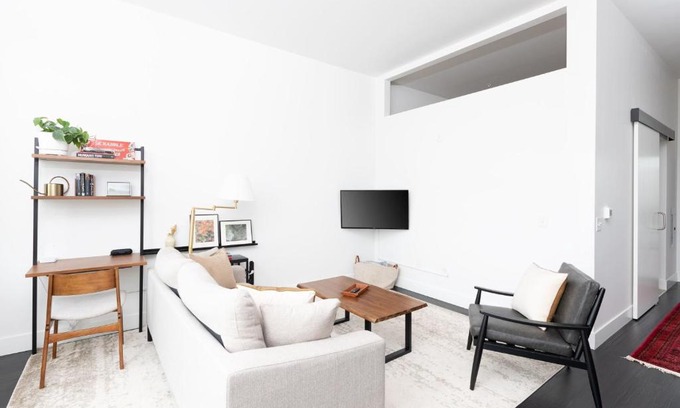 Milwaukee Apartment | Modern 1BR Apt with Skywalk to Fiserv, Rooftop, and Parking