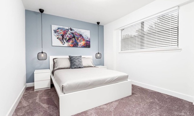 Sunrise House | Modern 2 Bd Townhouse Few Min Away From Sawgrass Mills Mall ✅