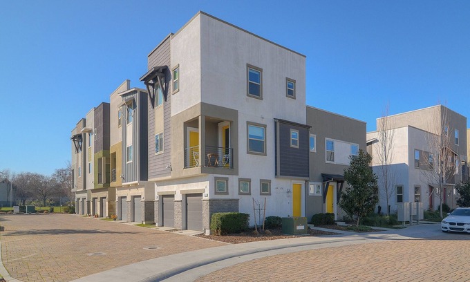 Land Park House | Modern 2 bed/2.5 bath home with functional with a dedicated work space.