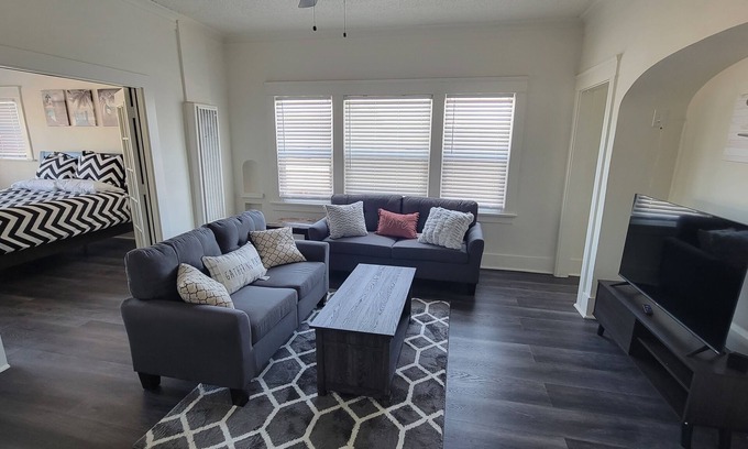 Park Mesa Heights Apartment | Modern 2 bed 2 bath Paradise - Mins from LAX & SOFI