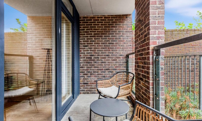 West Ham Apartment | Modern 2-bed Apartment in Stratford