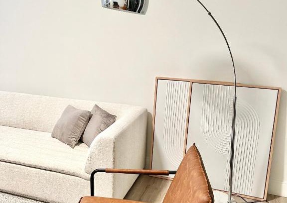 Quincy Apartment | Modern 2 Bed Furnished Apartment in Quincy
