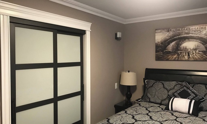 Terra Nova Apartment | Modern 2- bedroom apartment in downtown