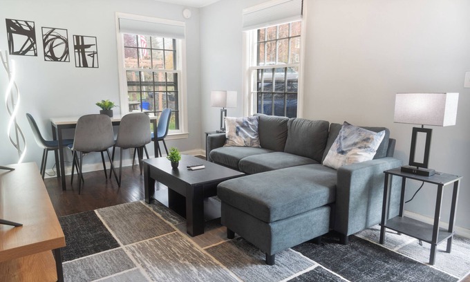 Binghamton House | Modern 2-bedroom house in Binghamton - Close to hospitals/university