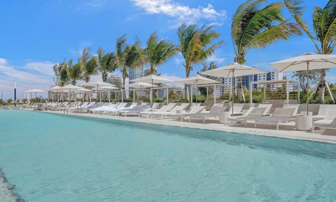 North Beach Condo | Modern 2BR/2 BA with Ocean Views | Prime Miami Beach Stay