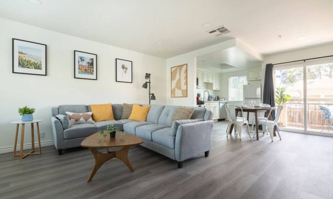 Alhambra Condo | Modern 2BR Condo w/King Bed & Balcony near LA