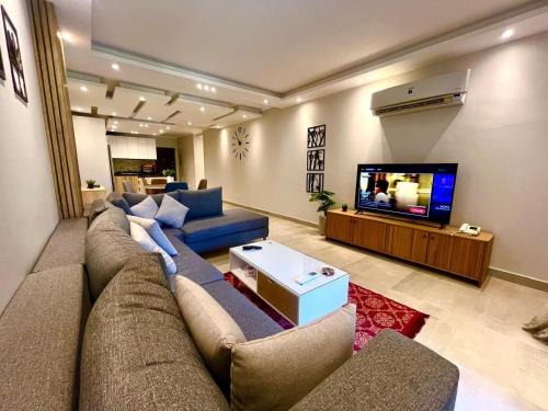 Ash-Shruq Apartment | Modern 3-Bedroom Apartment - El Shorouk