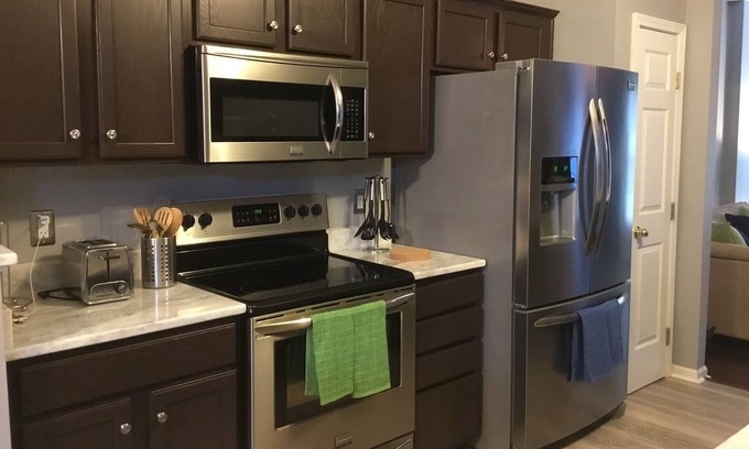 Charlotte House | Modern 3bdrm w/Deck and Minutes from Everything!