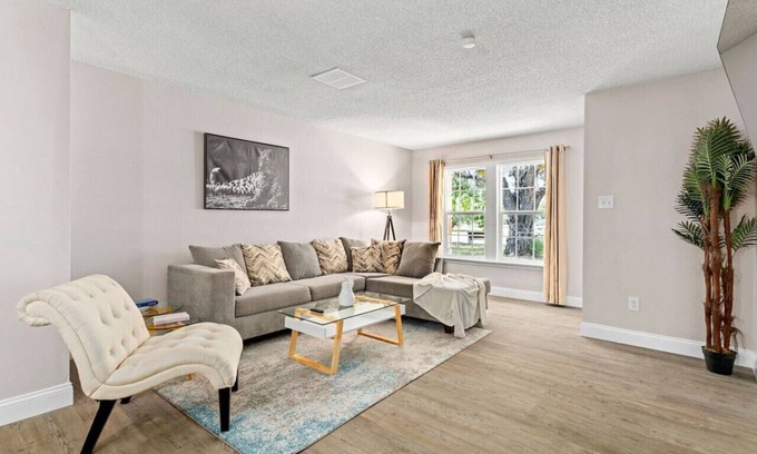 West San Antonio House | Modern 3BR|Lackland & SeaWorld